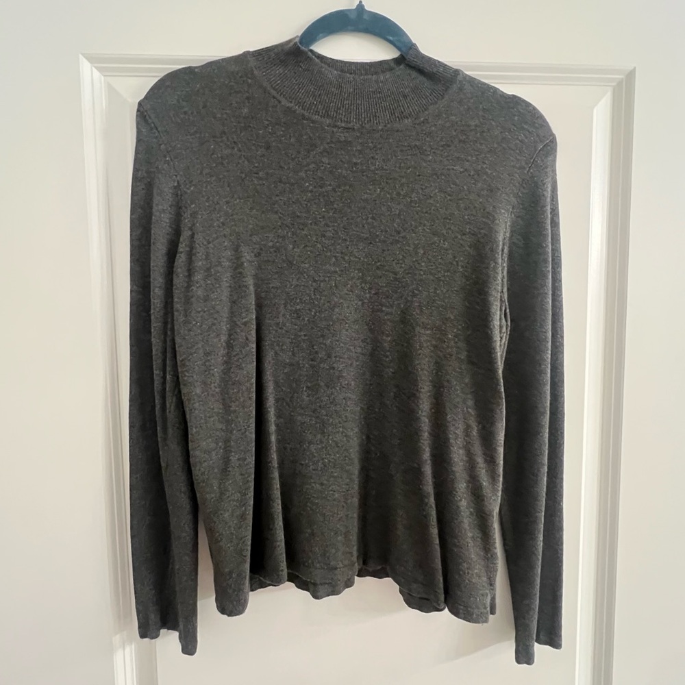 Philosophy LP Grey Mock Neck Fitted Turtleneck Sweater; Petite Large